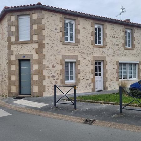 Gite De La Fontaine Marsi Saint-Mars-la-Réorthe Zewnętrze zdjęcie
